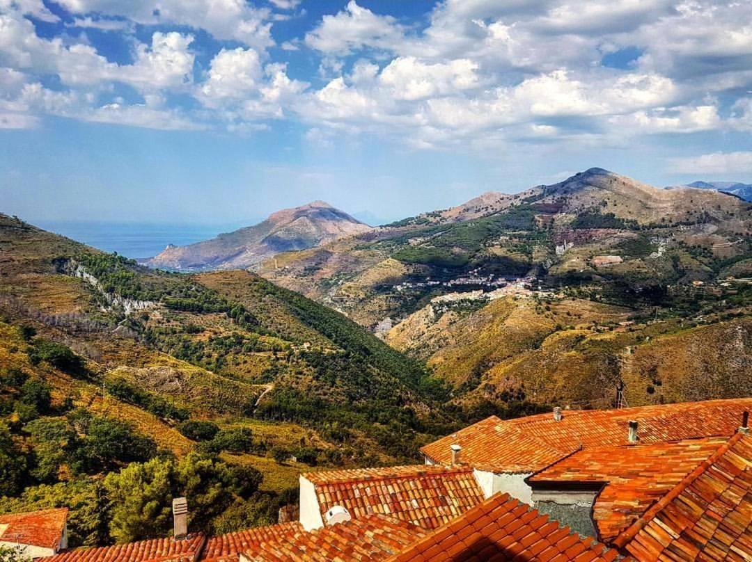 Bed and Breakfast Monolocale Nel Centro Storico Aieta Exterior foto